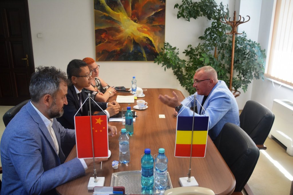 O companie gigant din China, interesată să investească în județul Cluj