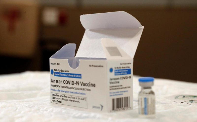 Vaccinații cu Johnson&Johnson ar putea fi nevoiți să facă rapel cu Pfizer sau Moderna din cauza tulpinii Delta