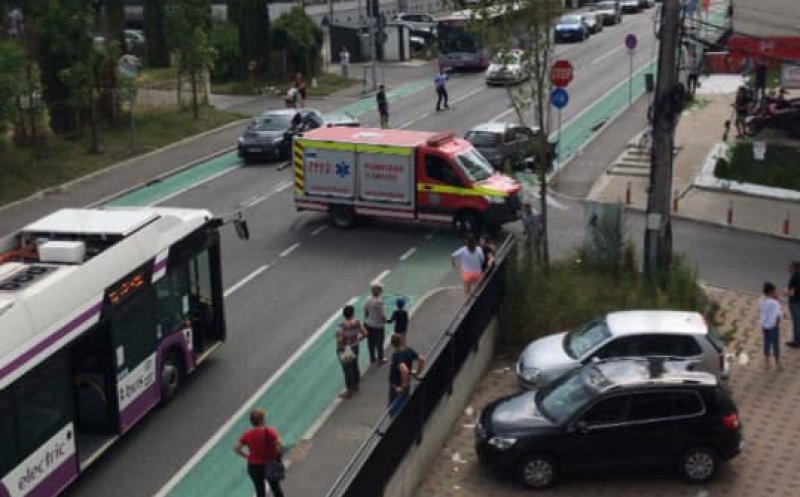 Accident pe Bună Ziua. Patru mașini făcute praf