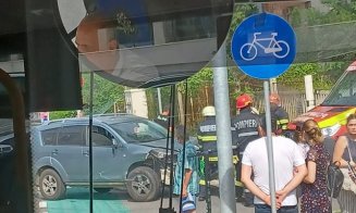 Accident pe Bună Ziua. Trei mașini făcute praf