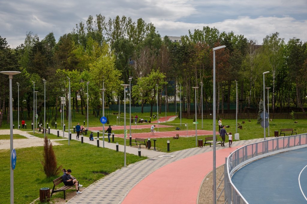 Se redeschide Baza Sportivă Gheorgheni. Poţi intra pe terenurile de sport dacă îţi faci rezervare