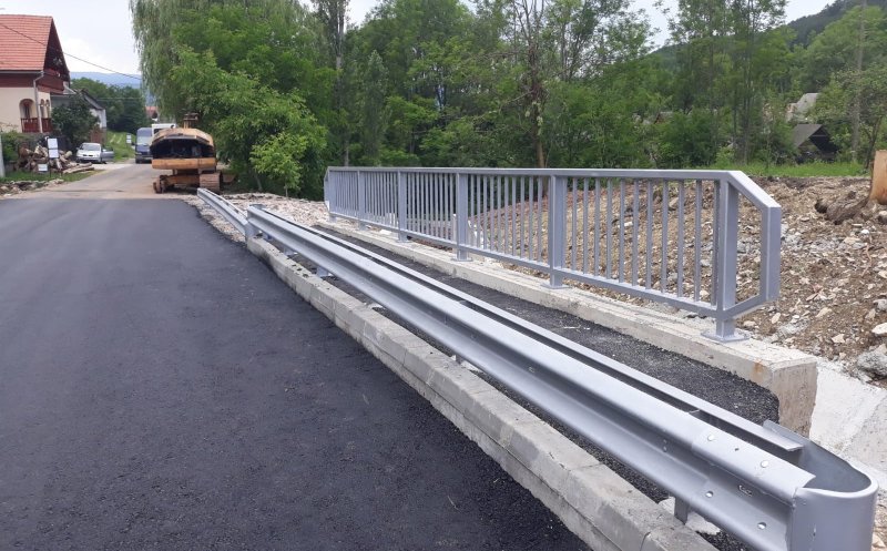Noul pod din Văleni este gata. A costat 1.250.000 de lei