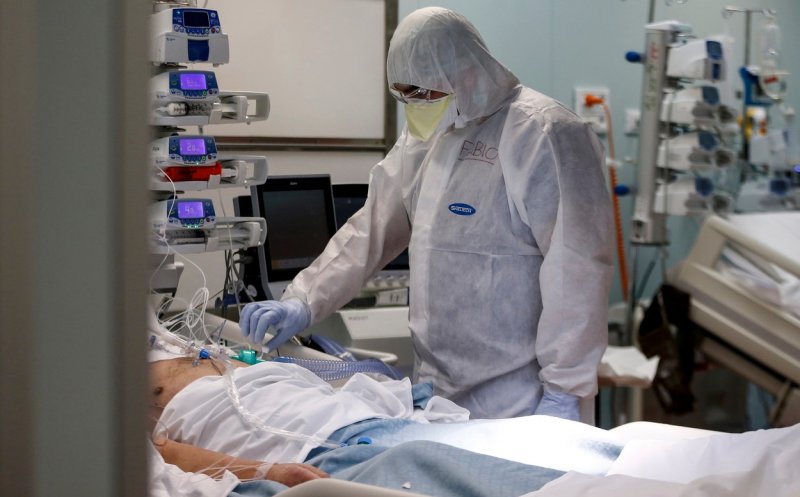Peste un sfert dintre bolnavii care au suferit de COVID au avut simptome şi după 6 luni de la boală