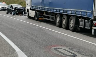 Accident cu două mașini și un TIR lângă Apahida/ Mai mulți răniți