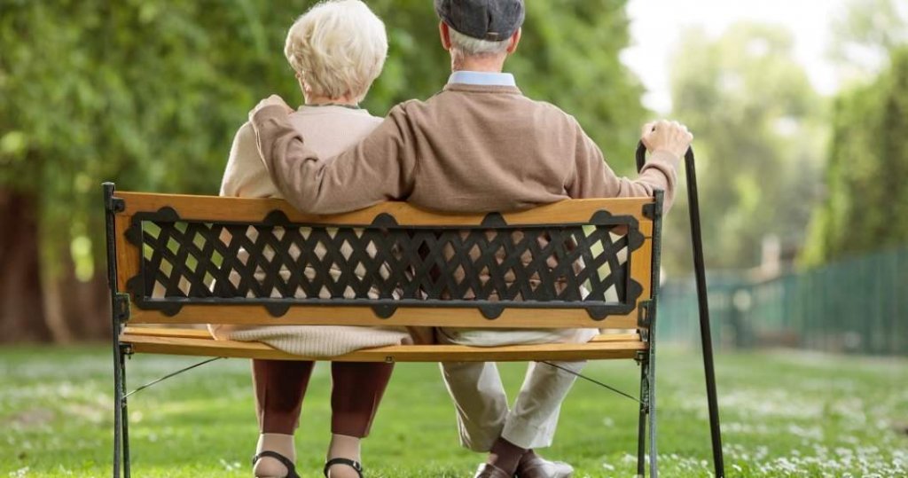 E oficial! Vârsta de pensionare, redusă cu peste zece ani pentru o categorie de angajați