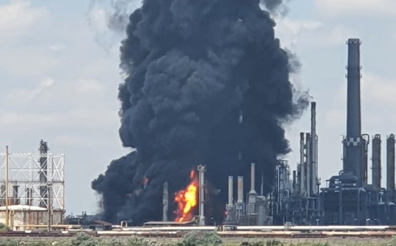 A murit şi al doilea angajat transferat în Germania, rănit în explozia de la Petromidia. Bilanțul a ajuns la trei decese