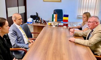 Ambasadorul Indiei în România, în vizită la Consiliul Județean Cluj. S-a discutat despre posibile afaceri cu capital indian în județ