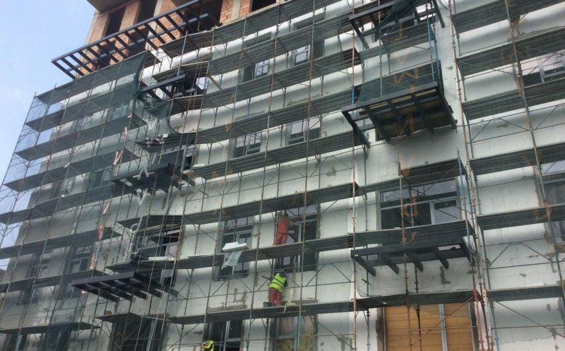 Cât trebuie să muncescă un român pentru a-şi cumpăra un apartament cu două camere