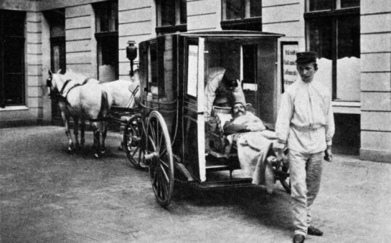 115 ani de existenţă a Ambulanţei în România. Sirenele ambulanţelor vor suna miercuri, la ora 10,00, în toată ţara