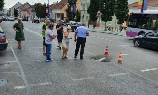 Crater în asfalt la Primărie. Cine e de vină? Boc și metroul