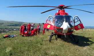 Parașutist, prăbuşit în localitatea Dezmir. A fost solicitat elicopterul SMURD