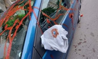 Mașină vandalizată în Mănăștur cu mesajul: ''Proaspăt Căsătoriți''