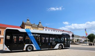Primul autobuz electric românesc a ajuns și pe străzile din Turda. Este în teste