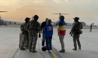 Criza din Afganistan | Aeronava trimisă la Kabul a reuşit să evacueze un singur român. Ceilalți nu au putut ajunge la aeroport