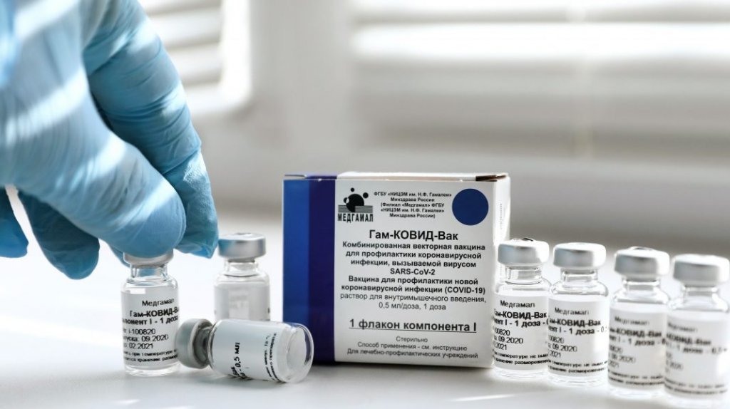 Ruşii anunţă că vaccinul Sputnik V a fost adaptat pentru tulpina Delta