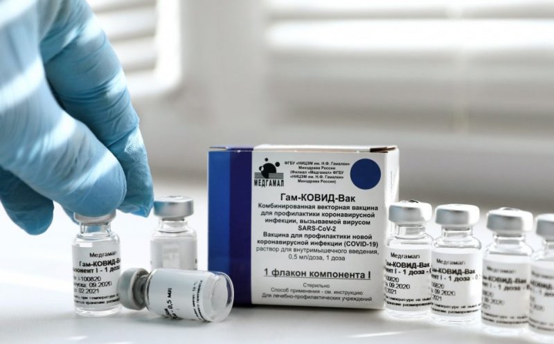 Ruşii anunţă că vaccinul Sputnik V a fost adaptat pentru tulpina Delta