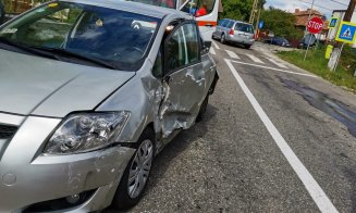 Accident cu două mașini și un TIR pe Cluj - Turda