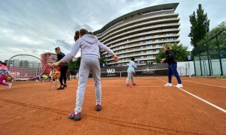 Zece copii instituționalizați din Cluj au jucat tenis pentru prima dată