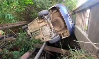 Un bistrițean a făcut accident cu mașina șefului. Se urcase la volan beat și fără permis pe drumurile din Cluj