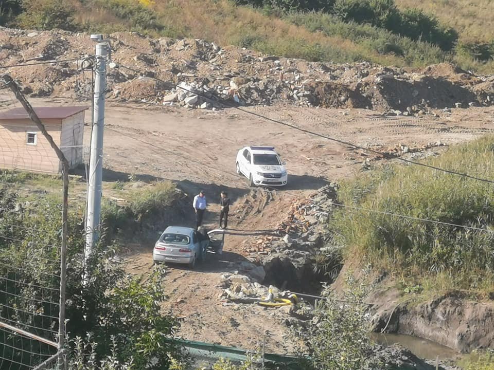 Dezastrul urbanistic de pe Papilian: "beneficiarul a blocat, cu maşina persoanlă, accesul pe şantier, autorităţile se roagă de el"