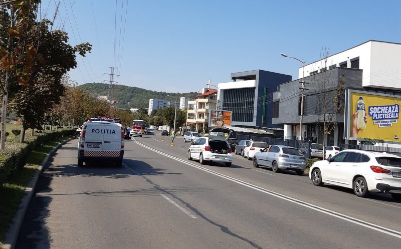 Motocicletă izbită de mașină în Grigorescu. Doi răniți