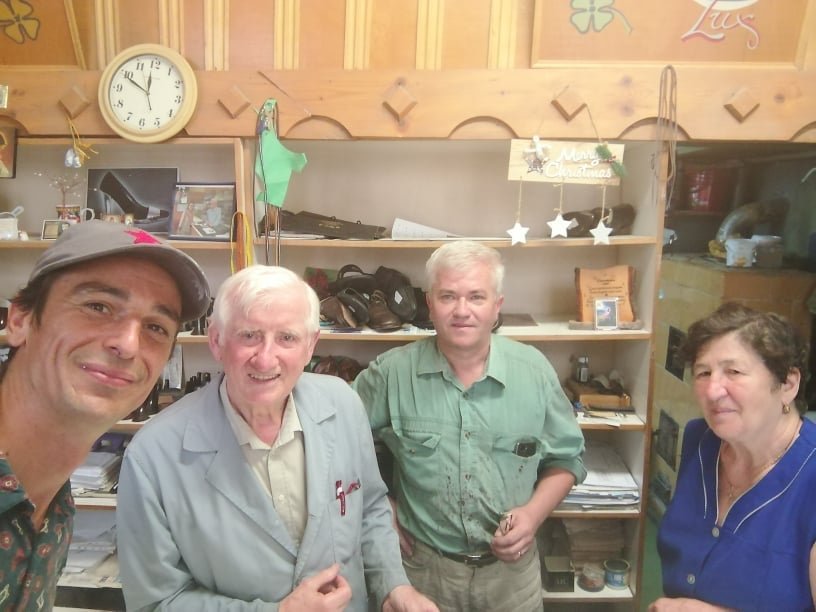 Ce putem face pt dl Mureșan, pantofarul de lângă Casa Matei