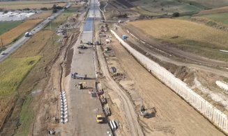 Autostrada A10 Sebeş - Turda: Primul asfalt în zona alunecării de teren de la Oiejdea