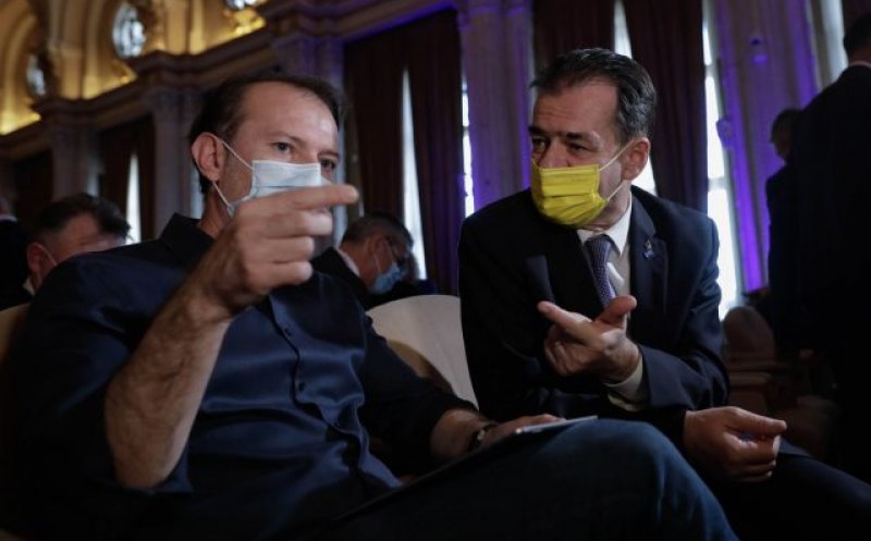 Legea este opţională pentru PNL: Congres cu 5.000 de oameni, când limita pentru spectacole în aer liber e de 1.000 de persoane