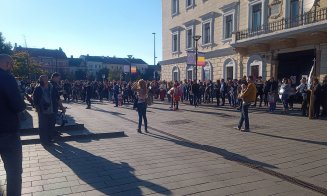 Protest la Cluj-Napoca împotriva noilor restricții! Participanții nu vor introducerea certificatului verde sau vaccinarea obligatorie