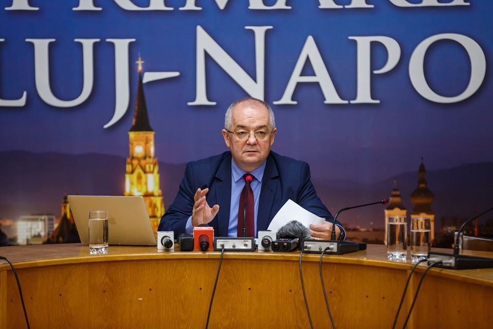 Primarul Clujului îi îndeamnă pe clujeni să-și convingă rudele și colegii să se vaccineze / Incă  10 zile pană la un platou al incidenței