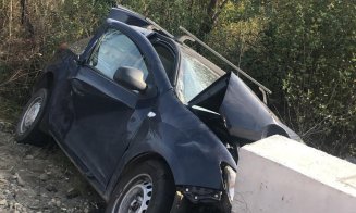 ACCIDENT teribil la Cluj! Un şofer A MURIT în impactul cu un cap de pod de pe contrasens
