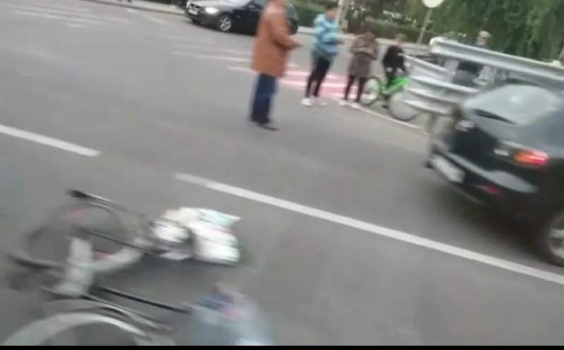 ACCIDENT în Cluj. Un biciclist de 70 de ani a ajuns la spital