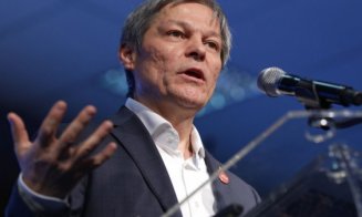 Cioloș a anunțat că se întâlneşte cu liderii PNL, UDMR şi minorităţi pentru formarea guvernului