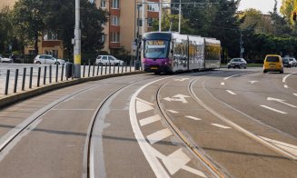 Mobilitate verde la Cluj-Napoca: Toate cele 24 de tramvaie ASTRA au ajuns în oraş. 20 sunt deja în circulație