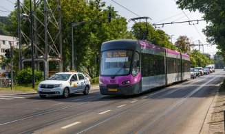 Mobilitate verde la Cluj-Napoca: Toate cele 24 de tramvaie ASTRA au ajuns în oraş. 20 sunt deja în circulație