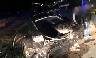 Accident Cluj: Două mașini s-au făcut praf în Jucu/ Trei răniți, printre care și un copil