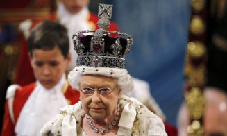 Regina Elisabeta a II-a a Marii Britanii a fost internată în spital în noaptea de miercuri spre joi