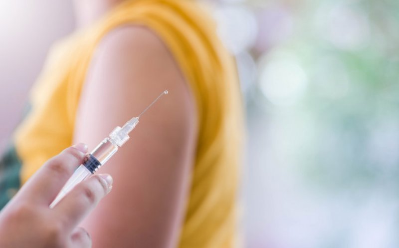 Vaccinul antigripal și testele pentru glicemie se vor putea face în farmacii