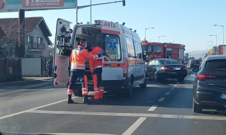 Accident cu trei mașini în Florești. Cel puțin o persoană rănită