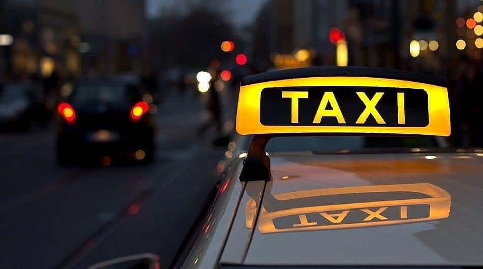 Taximetriștii au dat în judecată Consiliul Local Cluj-Napoca