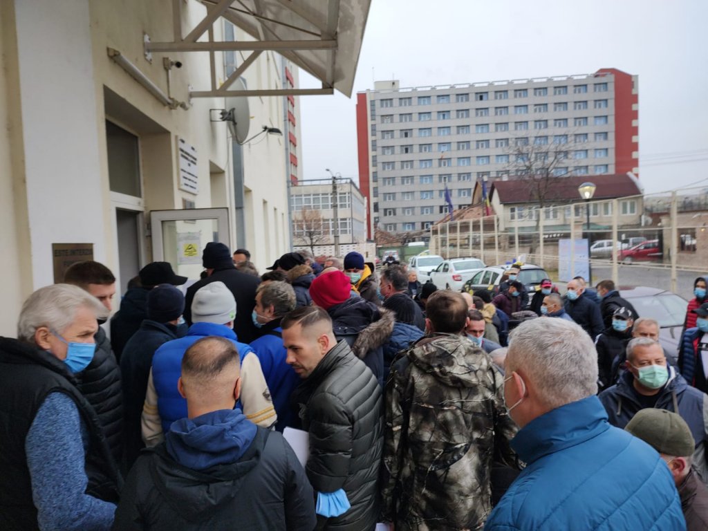 Îmbulzeală maximă la ARR Cluj: "Stăm şi așteptăm, dar nu se întâmplă nimic"