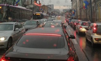 Clujul bară la bară pe Calea Mănăştur: 6 decembrie i-a prins pe clujeni tot... în trafic