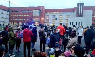 Zeci de părinți dezamăgiți de modul de organizare al Școlii Generale Ion Agârbiceanu din Cluj.