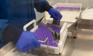 UE a bătut palma cu Pfizer/BioNTech pentru 180 milioane de doze adaptate variantei Omicron