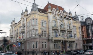 Polițiștii, angajații din penitenciare și militarii rezerviști, protest în fața Prefecturii Cluj