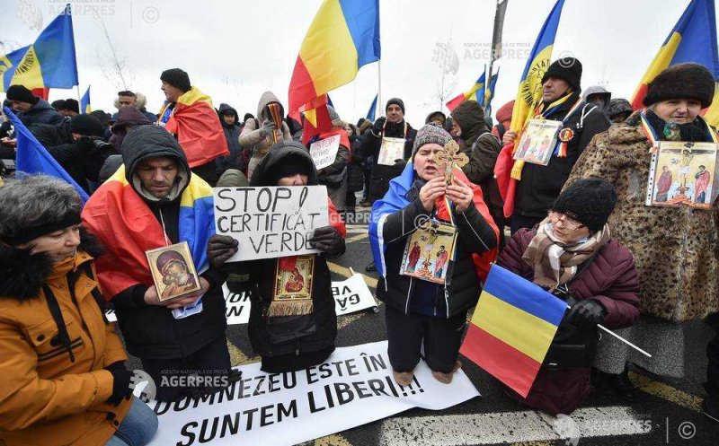 Protestul AUR faţă de certificatul COVID se mută de la Parlament la Guvern/ Se cere capul lui Bode: "E de neacceptat ca forţele de ordine să fie nepregătite"