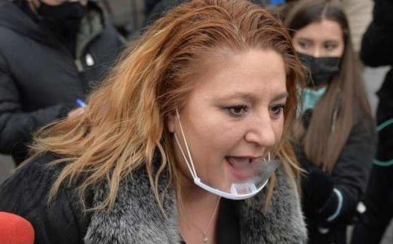 Amendă pentru senatoarea Șoșoacă, după ce l-a numit trădător și l-a trimis în țara lui pe Raed Arafat