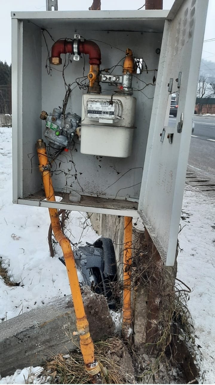 O instalație de gaze a fost distrusă în urma unui accident rutier în județul Cluj