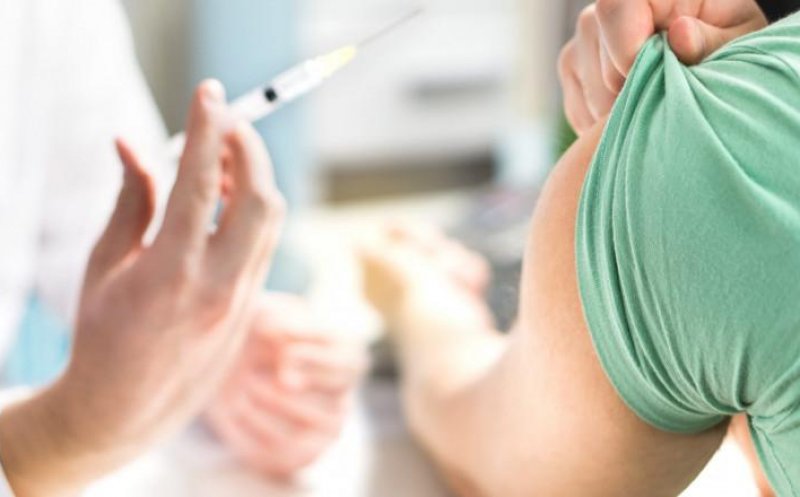 Aproape 1.000 de persoane au fost vaccinate anti-COVID în ultima zi la Cluj