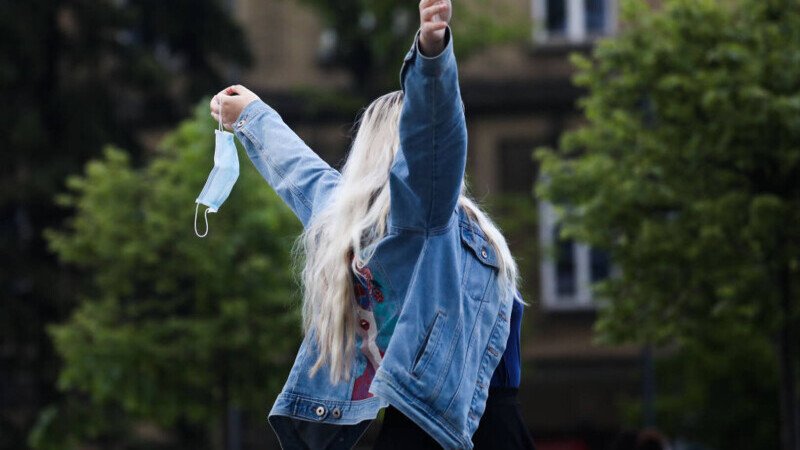 Rafila: Vârful valului 5, între 10-15 februarie, iar la sfârşitul lui martie scăpăm de o parte din restricții